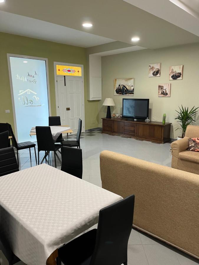 Lolly Bed & Breakfast Paravati Bagian luar foto