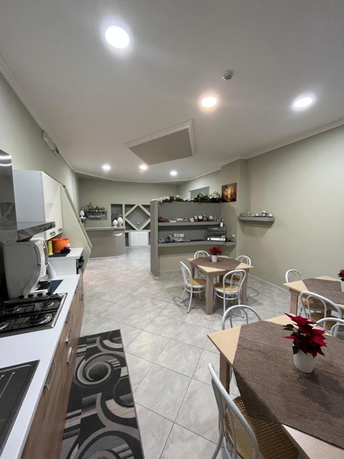 Lolly Bed & Breakfast Paravati Bagian luar foto