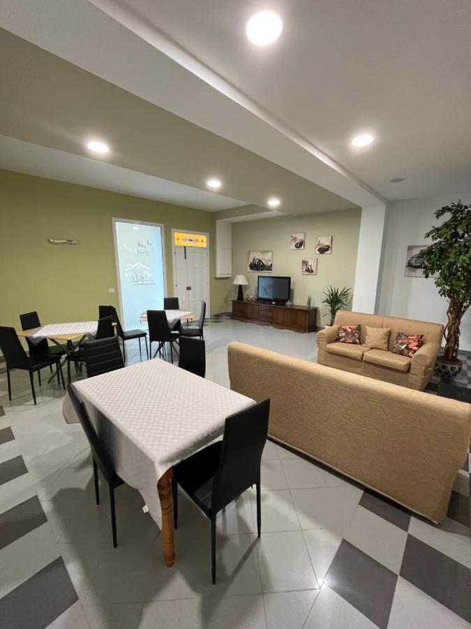 Lolly Bed & Breakfast Paravati Bagian luar foto