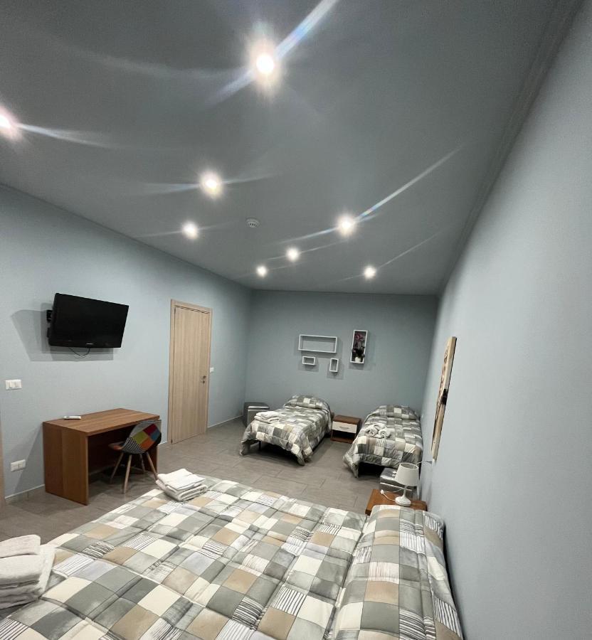 Lolly Bed & Breakfast Paravati Bagian luar foto